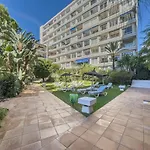 Skol 129 - Bright Renovated Beachfront アパート マルベーリャ