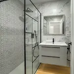 Skol 129 - Bright Renovated Beachfront アパート