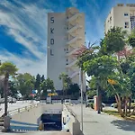 Skol 129 - Bright Renovated Beachfront アパート マルベーリャ