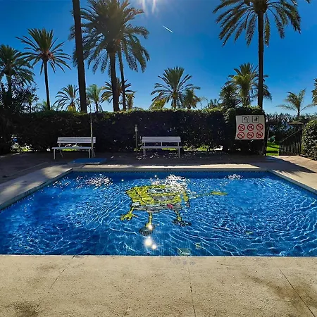 Skol 129 - Bright Renovated Beachfront Marbella