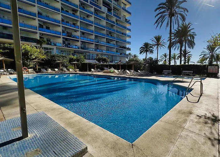 Skol 129 - Bright Renovated Beachfront * Marbella