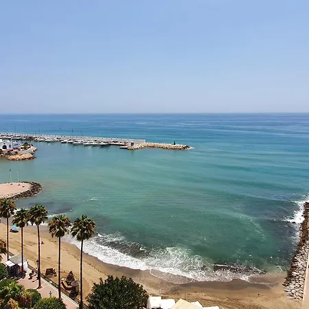 Skol 129 - Bright Renovated Beachfront 公寓